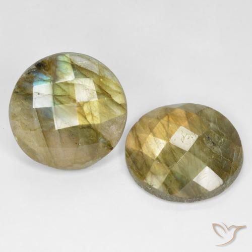 Shop natural 17.09ct マルチカラー ラブラドライト gems, ラウンド, from マダガスカル at GemSelect. In stock, global shipping!