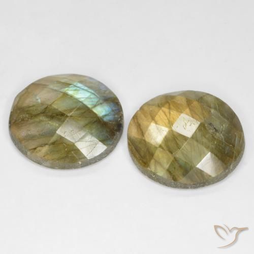 Shop natural 17.09ct マルチカラー ラブラドライト gems, ラウンド, from マダガスカル at GemSelect. In stock, global shipping!