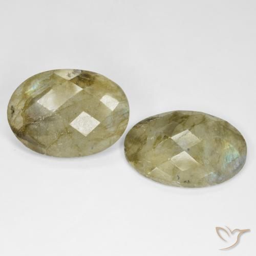 Shop natural 23.45ct マルチカラー ラブラドライト gems, 楕円形, from マダガスカル at GemSelect. In stock, global shipping!