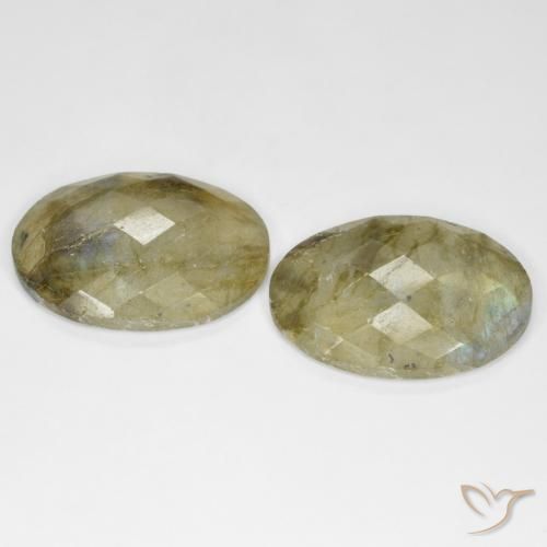 Shop natural 23.45ct マルチカラー ラブラドライト gems, 楕円形, from マダガスカル at GemSelect. In stock, global shipping!