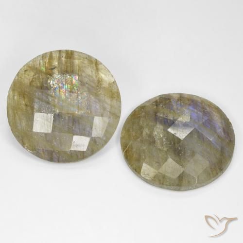 Shop natural 25.40ct マルチカラー ラブラドライト gems, ラウンド, from マダガスカル at GemSelect. In stock, global shipping!