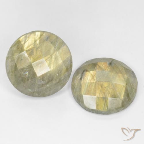 Shop natural 17.72ct マルチカラー ラブラドライト gems, ラウンド, from マダガスカル at GemSelect. In stock, global shipping!