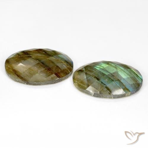 Shop natural 20.16ct マルチカラー ラブラドライト gems, 楕円形, from マダガスカル at GemSelect. In stock, global shipping!