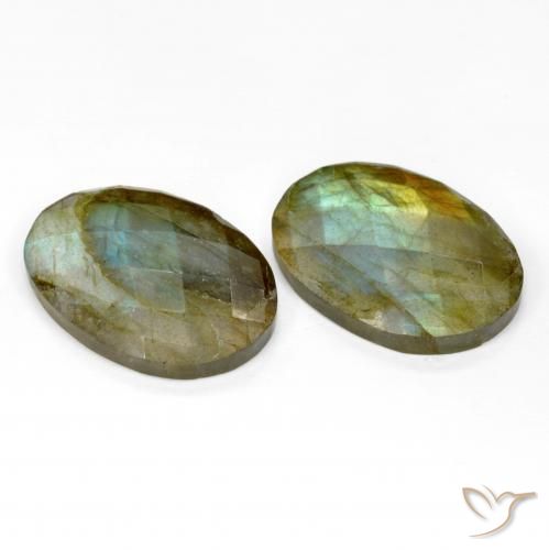 Shop natural 21.18ct マルチカラー ラブラドライト gems, 楕円形, from マダガスカル at GemSelect. In stock, global shipping!