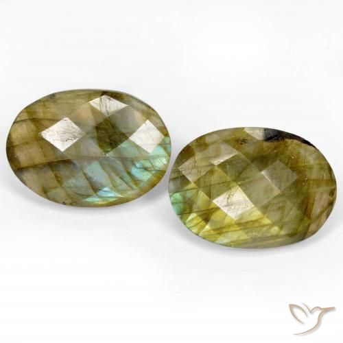 Shop natural 23.76ct マルチカラー ラブラドライト gems, 楕円形, from マダガスカル at GemSelect. In stock, global shipping!