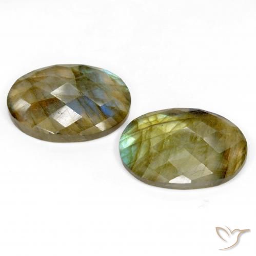 Shop natural 23.76ct マルチカラー ラブラドライト gems, 楕円形, from マダガスカル at GemSelect. In stock, global shipping!