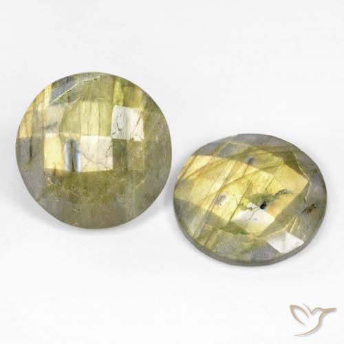 Shop natural 16.79ct マルチカラー ラブラドライト gems, ラウンド, from マダガスカル at GemSelect. In stock, global shipping!