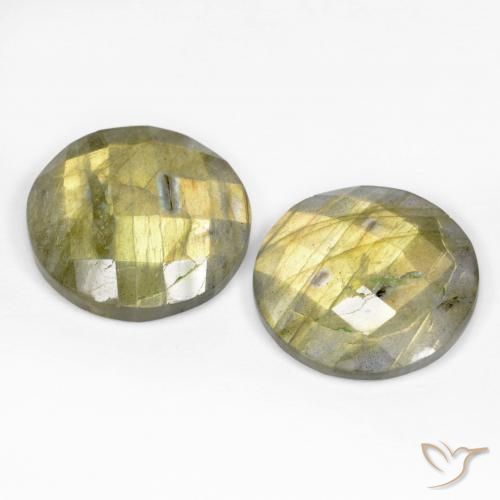 Shop natural 16.79ct マルチカラー ラブラドライト gems, ラウンド, from マダガスカル at GemSelect. In stock, global shipping!