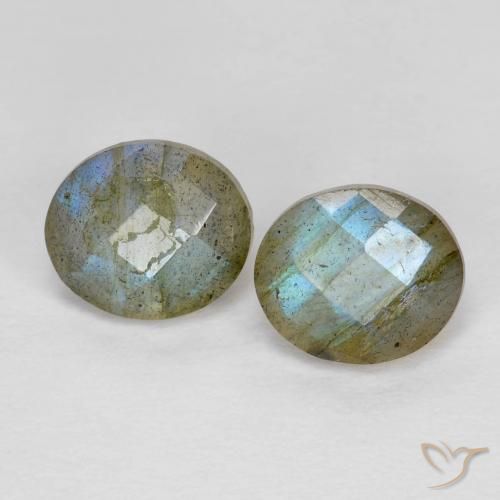 Shop natural 2.48ct マルチカラー ラブラドライト gems, 楕円形, from マダガスカル at GemSelect. In stock, global shipping!