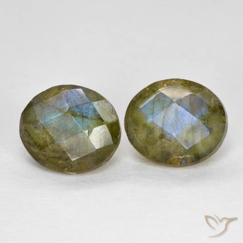 Shop natural 2.50ct マルチカラー ラブラドライト gems, 楕円形, from マダガスカル at GemSelect. In stock, global shipping!