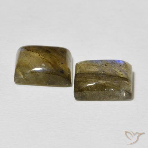 Shop natural 5.05ct マルチカラー ラブラドライト gems, バゲット, from マダガスカル at GemSelect. In stock, global shipping!