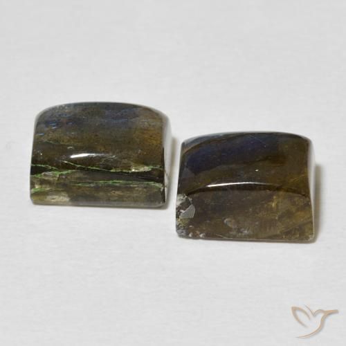 Shop natural 6.67ct マルチカラー ラブラドライト gems, バゲット, from マダガスカル at GemSelect. In stock, global shipping!