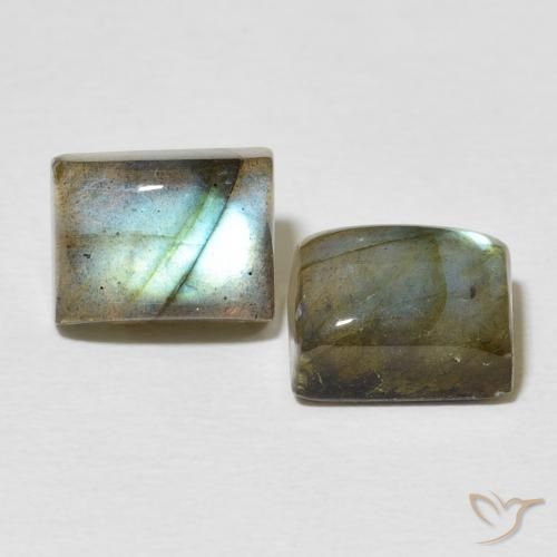 Shop natural 6.95ct マルチカラー ラブラドライト gems, バゲット, from マダガスカル at GemSelect. In stock, global shipping!