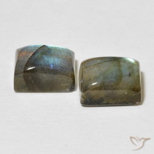Shop natural 6.95ct マルチカラー ラブラドライト gems, バゲット, from マダガスカル at GemSelect. In stock, global shipping!