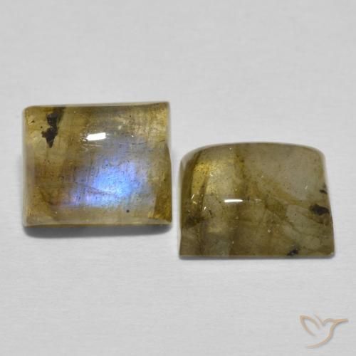 Shop natural 7.10ct マルチカラー ラブラドライト gems, バゲット, from マダガスカル at GemSelect. In stock, global shipping!