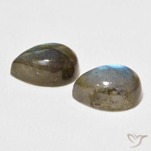 Shop natural 8.38ct マルチカラー ラブラドライト gems, 洋梨の形, from マダガスカル at GemSelect. In stock, global shipping!