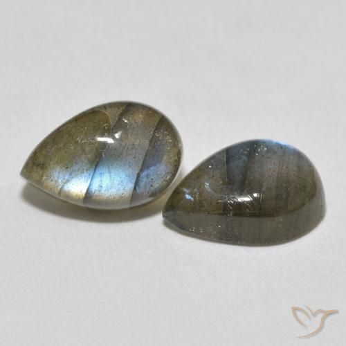 Shop natural 7.45ct マルチカラー ラブラドライト gems, 洋梨の形, from マダガスカル at GemSelect. In stock, global shipping!