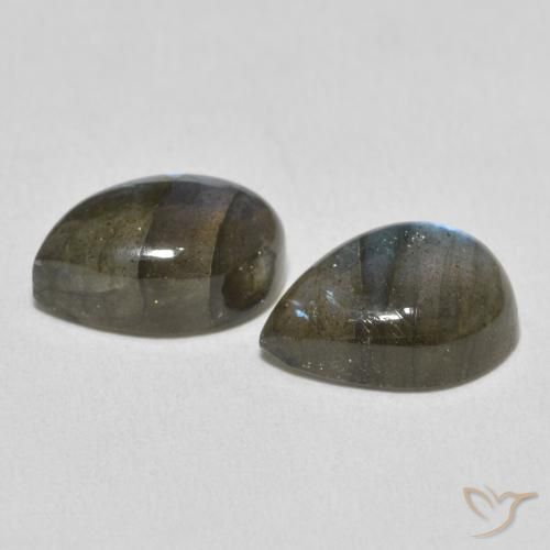 Shop natural 7.45ct マルチカラー ラブラドライト gems, 洋梨の形, from マダガスカル at GemSelect. In stock, global shipping!