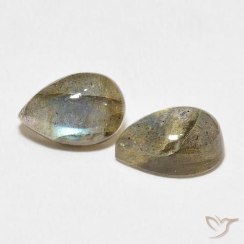 Shop natural 3.53ct マルチカラー ラブラドライト gems, 洋梨の形, from マダガスカル at GemSelect. In stock, global shipping!