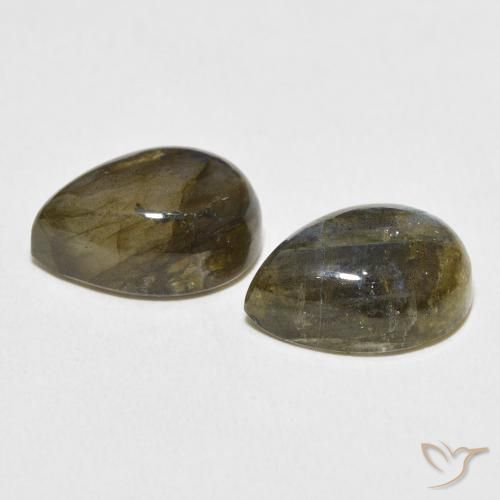 Shop natural 12.84ct マルチカラー ラブラドライト gems, 洋梨の形, from マダガスカル at GemSelect. In stock, global shipping!