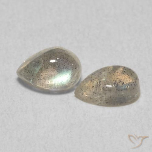 Shop natural 0.87ct マルチカラー ラブラドライト gems, 洋梨の形, from マダガスカル at GemSelect. In stock, global shipping!