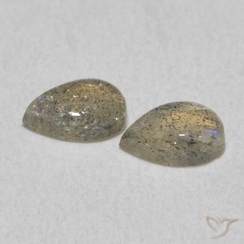 Shop natural 0.83ct マルチカラー ラブラドライト gems, 洋梨の形, from マダガスカル at GemSelect. In stock, global shipping!