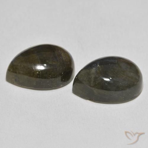 Shop natural 20.86ct マルチカラー ラブラドライト gems, 洋梨の形, from マダガスカル at GemSelect. In stock, global shipping!