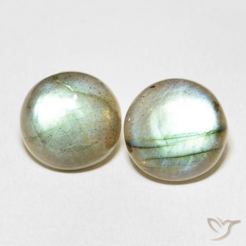 Shop natural 13.90ct マルチカラー ラブラドライト gems, ラウンド, from マダガスカル at GemSelect. In stock, global shipping!