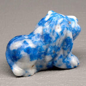 96.76カラットの天然ロイヤルブルーラピスラズリ（34.4×23.1 mm・ファンシーシェイプ）