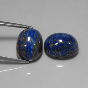 カラットの天然ロイヤルブルーラピスラズリ（15×11.8 mm・オーバルカット）