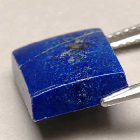 4.52カラットの天然ロイヤルブルーラピスラズリ（10.2×9.9 mm・四角）
