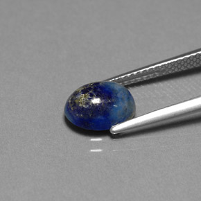 2.16カラットの天然ロイヤルブルーラピスラズリ（9.2×7.6 mm・オーバルカット）