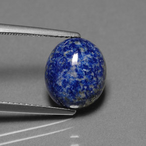 4.06カラットの天然ロイヤルブルーラピスラズリ（11.2×9.6 mm・オーバルカット）
