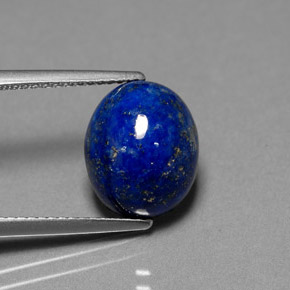 5.41カラットの天然ロイヤルブルーラピスラズリ（11.8×9.8 mm・オーバルカット）