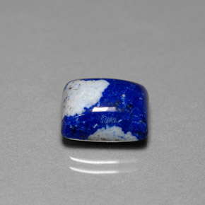 6.92カラットの天然ロイヤルブルーラピスラズリ（12.2×10.1 mm・バゲット）