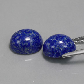 カラットの天然ロイヤルブルーラピスラズリ（10×8.1 mm・オーバルカット）