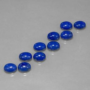 カラットの天然ロイヤルブルーラピスラズリ（8.1×6.1 mm・オーバルカット）