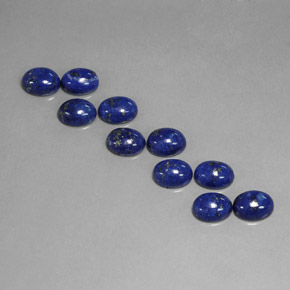 カラットの天然ロイヤルブルーラピスラズリ（8.1×6.1 mm・オーバルカット）