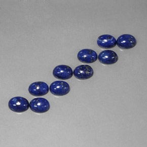 カラットの天然ロイヤルブルーラピスラズリ（8.1×6.1 mm・オーバルカット）