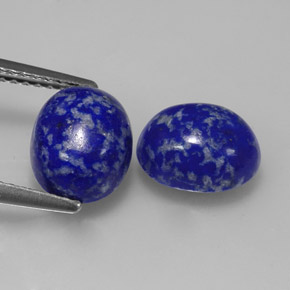 カラットの天然ロイヤルブルーラピスラズリ（8.9×7 mm・オーバルカット）