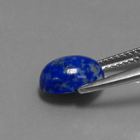 2.30カラットの天然ロイヤルブルーラピスラズリ（9.2×7.2 mm・オーバルカット）