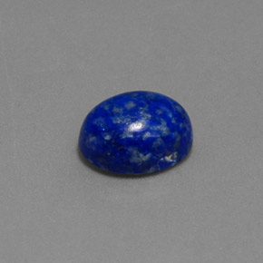 2.17カラットの天然ロイヤルブルーラピスラズリ（8.7×7 mm・オーバルカット）
