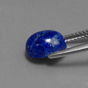 2.82カラットの天然ロイヤルブルーラピスラズリ（9.2×7.3 mm・オーバルカット）