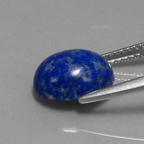 3.22カラットの天然ロイヤルブルーラピスラズリ（10.2×8.2 mm・オーバルカット）