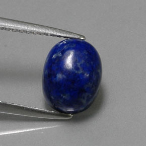 2.89カラットの天然ロイヤルブルーラピスラズリ（9.3×7.2 mm・オーバルカット）