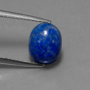 2.50カラットの天然ロイヤルブルーラピスラズリ（8.9×7.1 mm・オーバルカット）