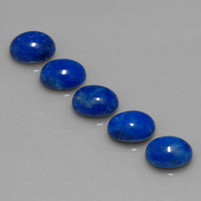 カラットの天然ロイヤルブルーラピスラズリ（8×6 mm・オーバルカット）
