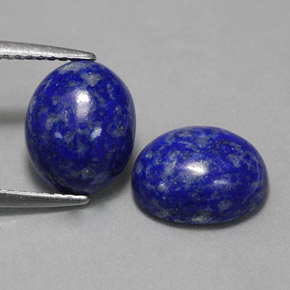 カラットの天然ロイヤルブルーラピスラズリ（10×8.1 mm・オーバルカット）
