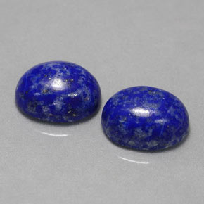 カラットの天然ロイヤルブルーラピスラズリ（8.1×6.2 mm・オーバルカット）
