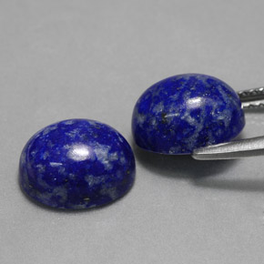 カラットの天然ロイヤルブルーラピスラズリ（9×7.2 mm・オーバルカット）